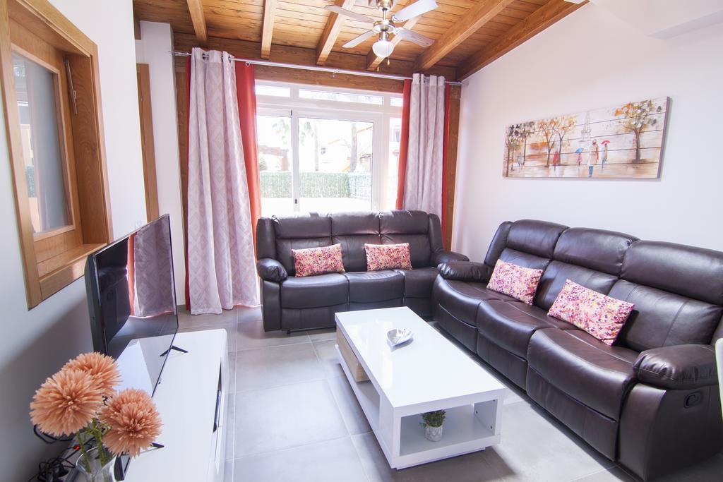 Anju Villas Los Delfines Bravo'S Apartments 코라레호 외부 사진